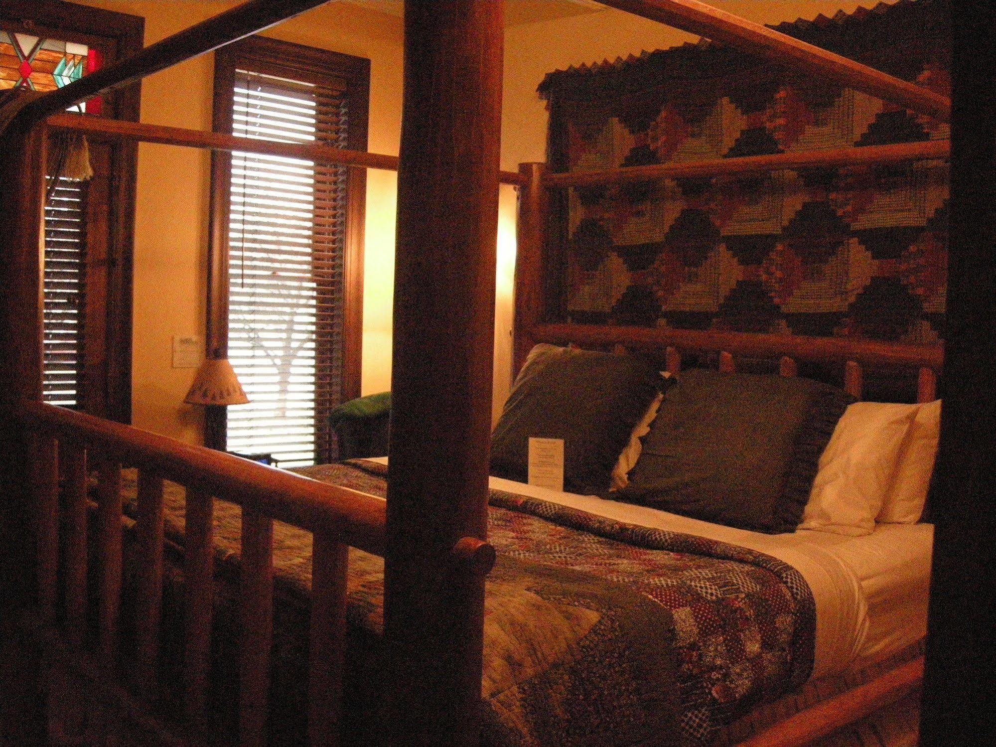 プロボ Hines Mansion Bed & Breakfast エクステリア 写真